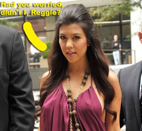 Celebrity Oops - Pregnant Kourtney Kardashian Brings Todays Celebrity Oops Links!