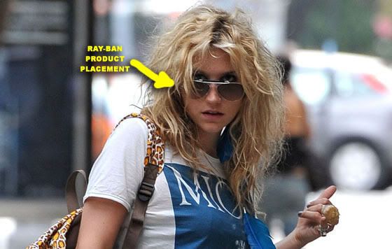 These were snapped yesterday afternoon in Manhattan as Kesha was spotted 