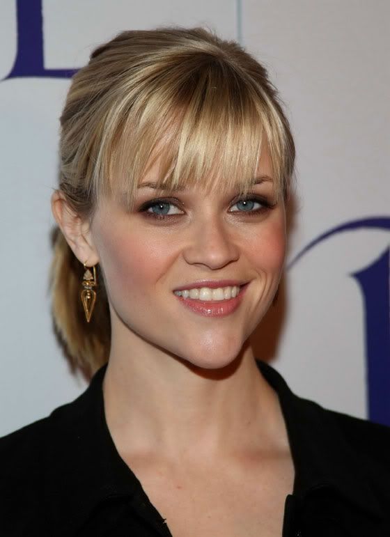 reese witherspoon smoking. reese witherspoon chin surgery