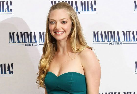 Amanda Seyfried Mamma Mia Photocall in Berlin