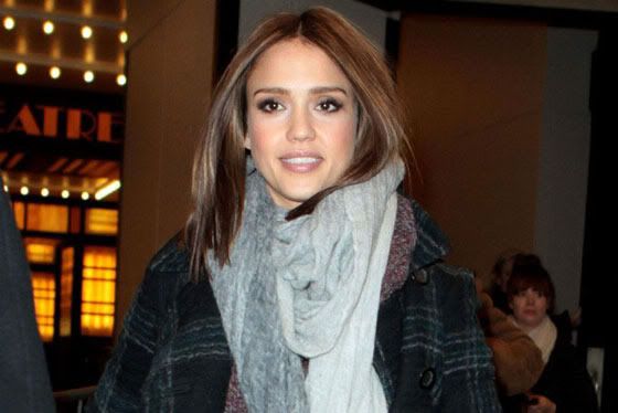 Jessica Alba Brings The Morning Links! Photo Credit: Bauer-Griffin