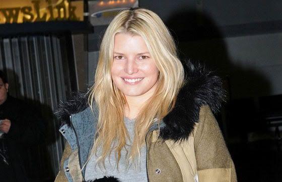The cleanedup pics were snapped earlier today as Jessica Simpson was 