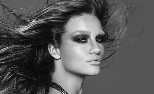 Needless to say Rosie HuntingtonWhiteley had a great 2011 w the runaway 