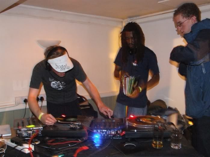 DJ15.jpg