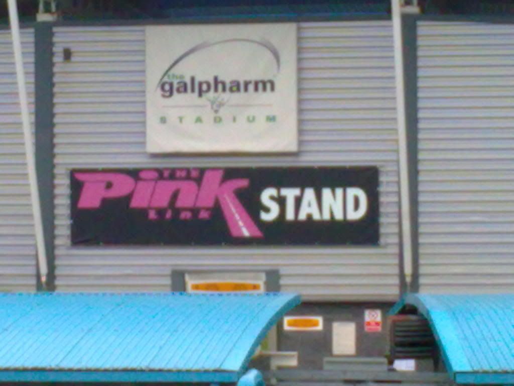 Pink Stand