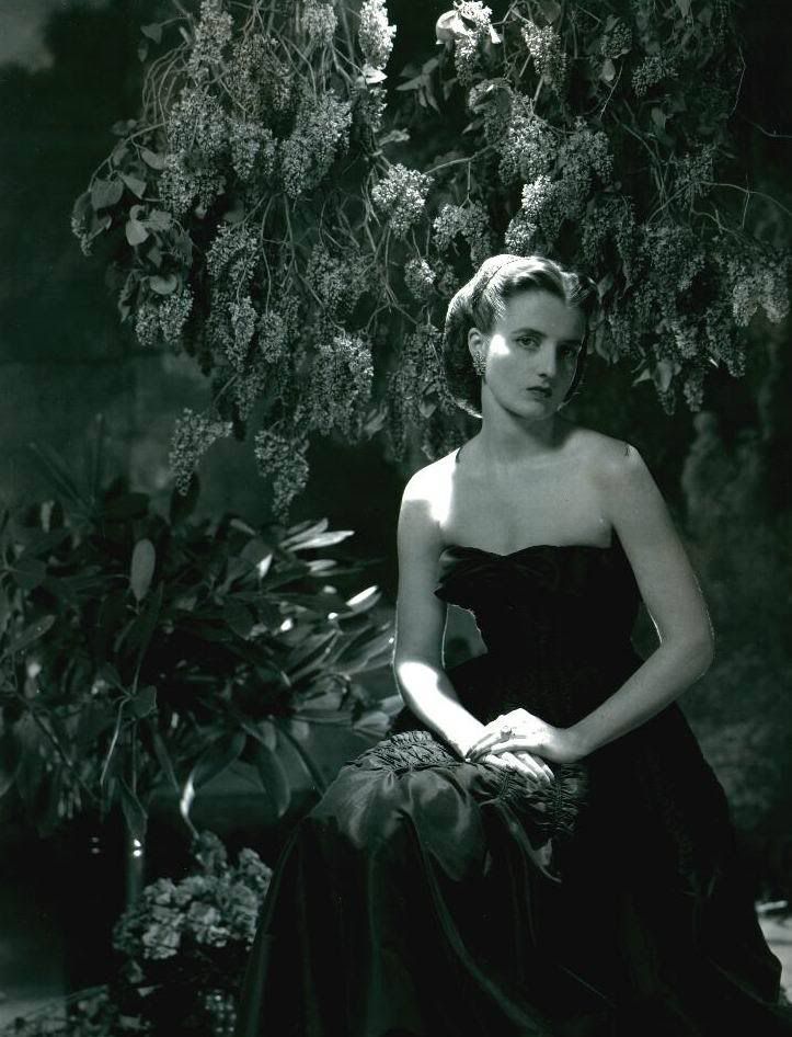 bygonefashion: Cecil Beaton