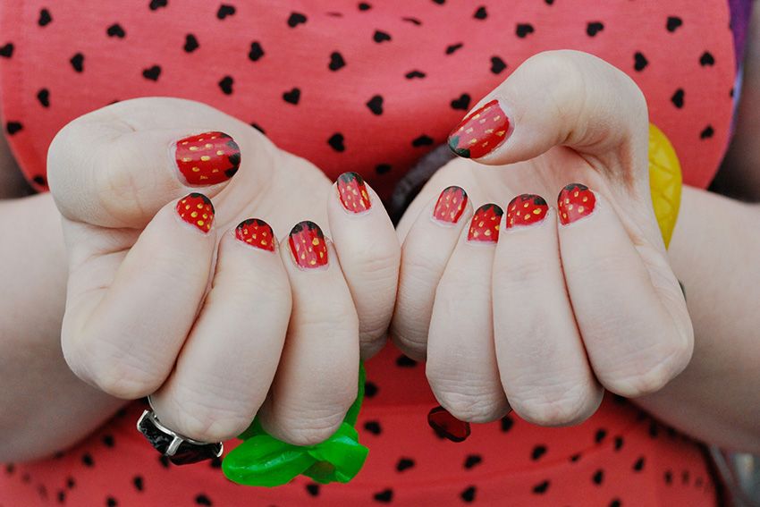  photo Strawberry-nail-art_zpsf7ae4ba3.jpg