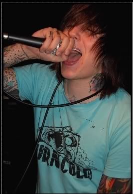http://i216.photobucket.com/albums/cc194/MCRxPyro3/BringMeTheHorizon65.jpg http://i216.photobucket.com/albums/cc194/MCRxPyro3/BringMeTheHorizon65.jpg