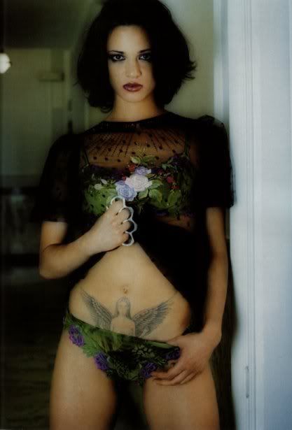 Asia Argento 417 x 615 - 34k - jpg