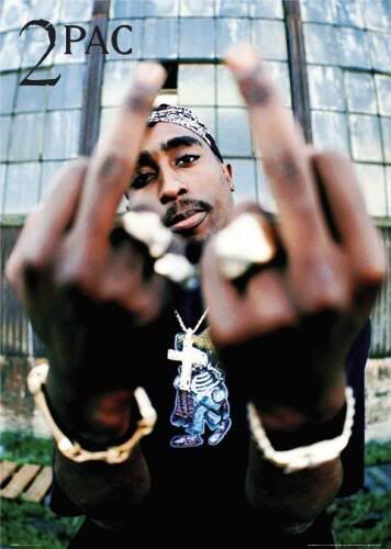 tupac-fingers-4900924.jpg