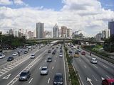 Passarela Av. Ibirapuera entre o Detran e Parque do Ibirapuera - São Paulo Passarela Av. Ibirapuera entre o Detran e Parque do Ibirapuera - São Paulo