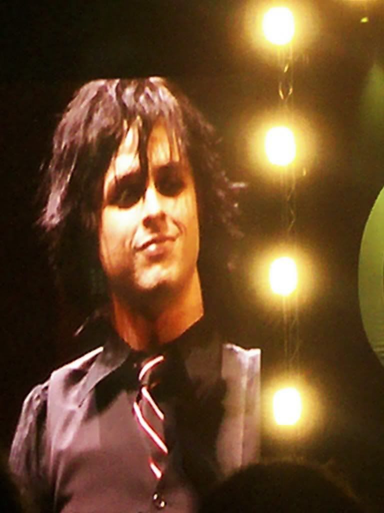 Billie_Joe___Greenday_by_BlackCatsA.jpg