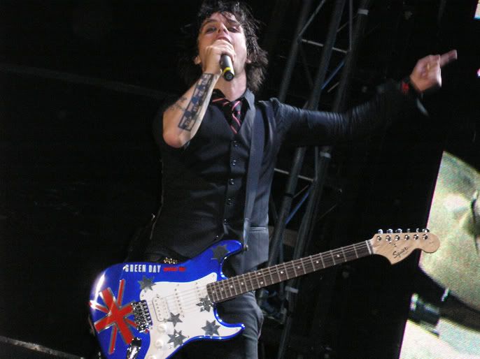 Green_Day_Live_17_12_2005__5__by_fo.jpg