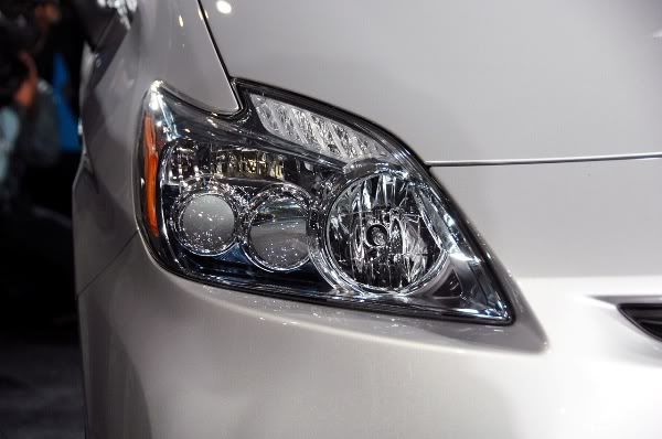 Новая Toyota Prius 2010 (детройт 2009) фото
