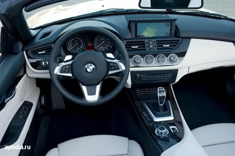 Картинкиновой BMW Z4 M 2010
