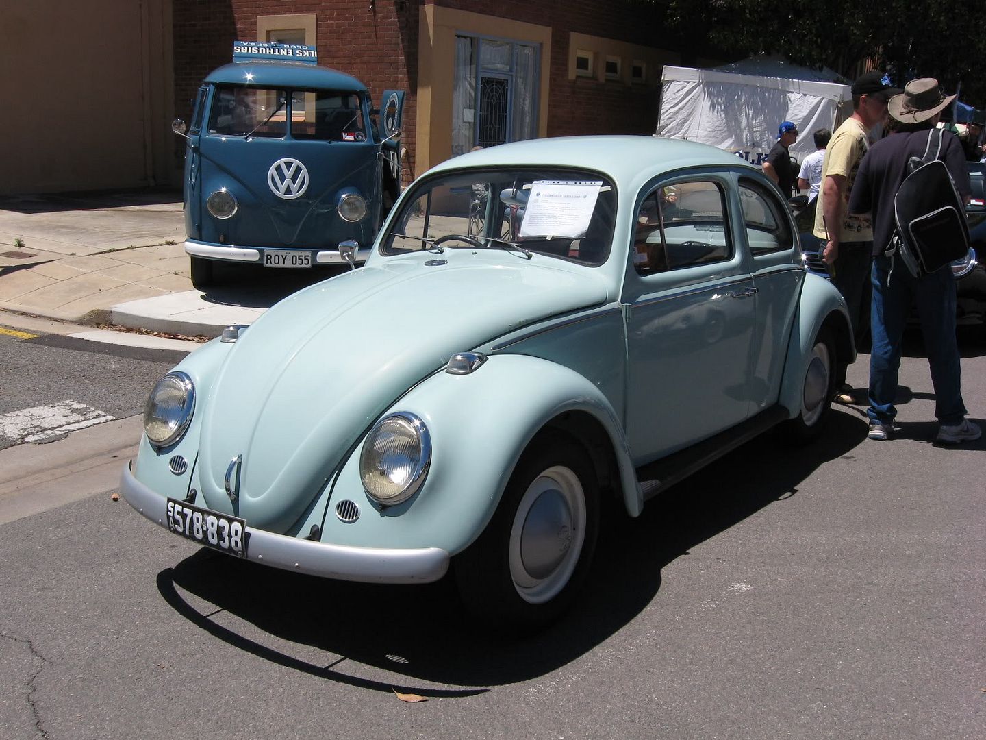 http://i216.photobucket.com/albums/cc78/vwphaetonfan/Volksfest2008032.jpg