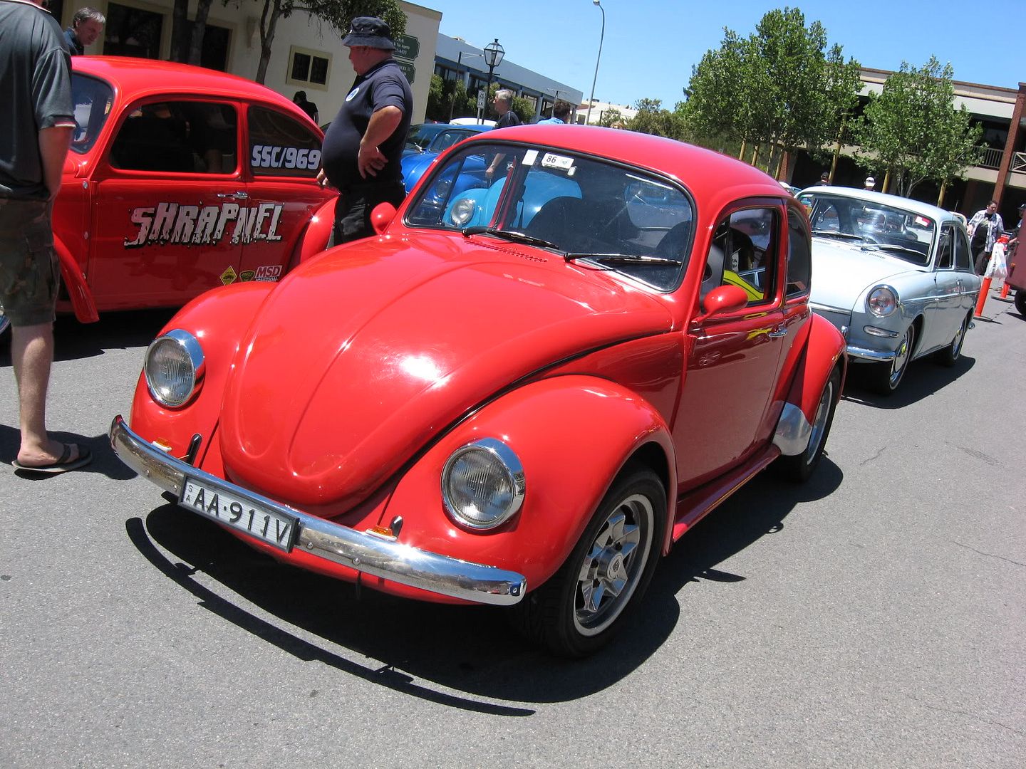 http://i216.photobucket.com/albums/cc78/vwphaetonfan/Volksfest2008154.jpg