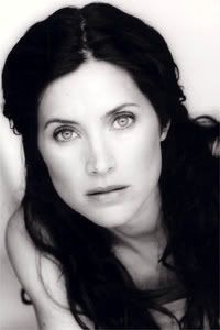 Rachel Shelley is GORGEOUS.