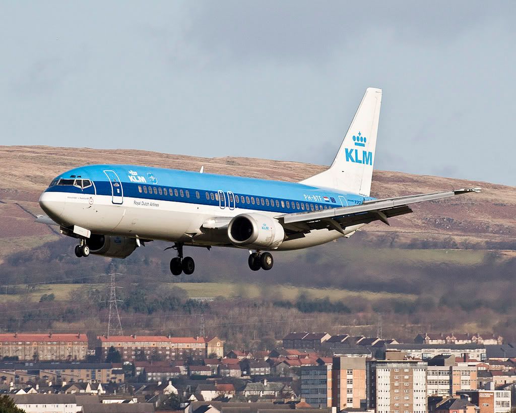 http://i216.photobucket.com/albums/cc86/spotter_05/24-02-08/KLM.jpg