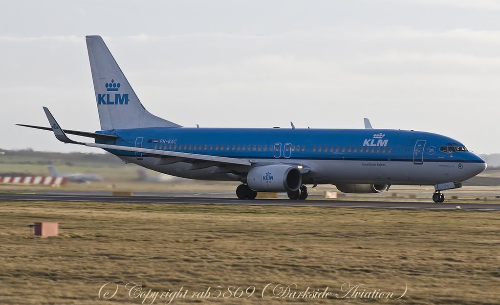 http://i216.photobucket.com/albums/cc86/spotter_05/26-12-07/klm2-border.jpg