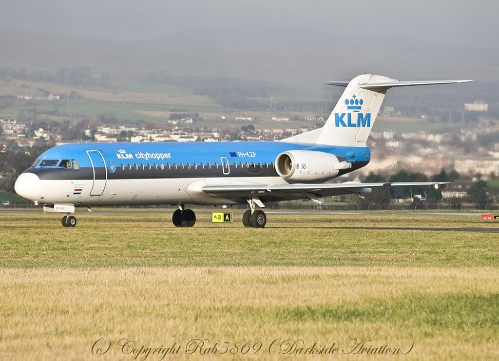 http://i216.photobucket.com/albums/cc86/spotter_05/EGPF%2003-01-08/klm-border.jpg