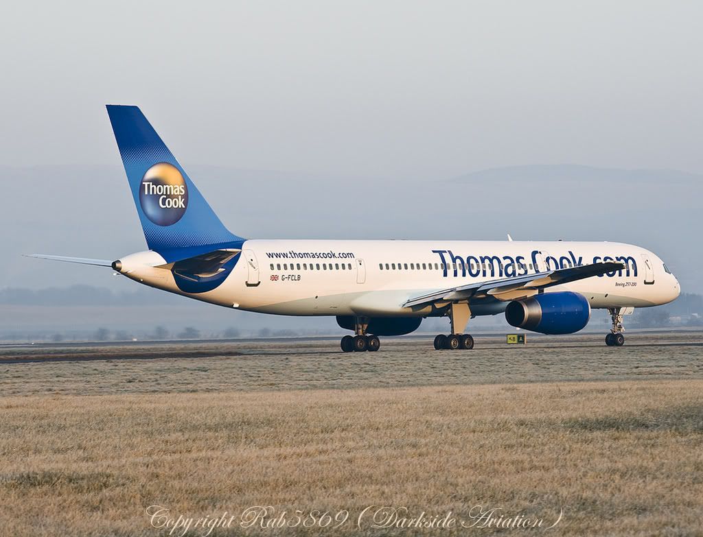 http://i216.photobucket.com/albums/cc86/spotter_05/EGPF%2017-12-07/thomascook2-border.jpg