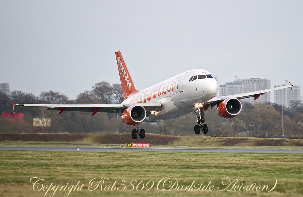 http://i216.photobucket.com/albums/cc86/spotter_05/EGPF%2024-11-07/easyjet1-border.jpg