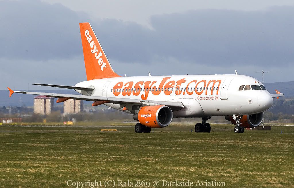 http://i216.photobucket.com/albums/cc86/spotter_05/EGPF%2025-03-08/easyjet-border.jpg