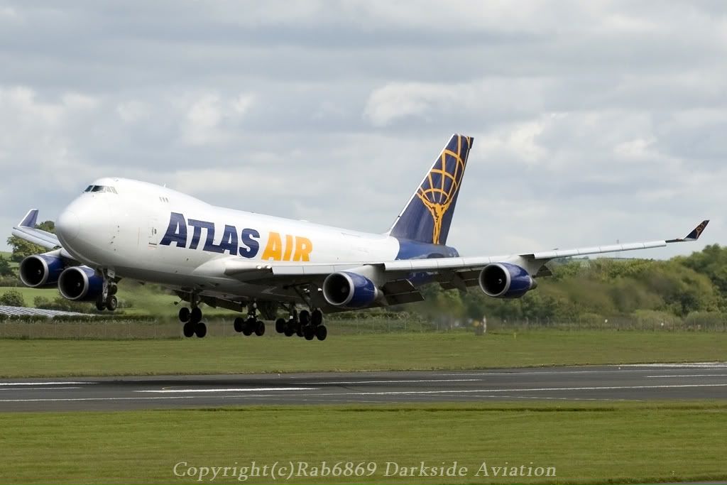 http://i216.photobucket.com/albums/cc86/spotter_05/EGPF%2025-5-2009/atlasair1-border.jpg