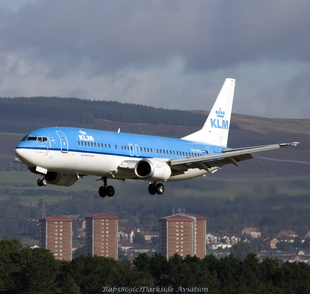 http://i216.photobucket.com/albums/cc86/spotter_05/EGPF%2029-09-08/klm2-border.jpg