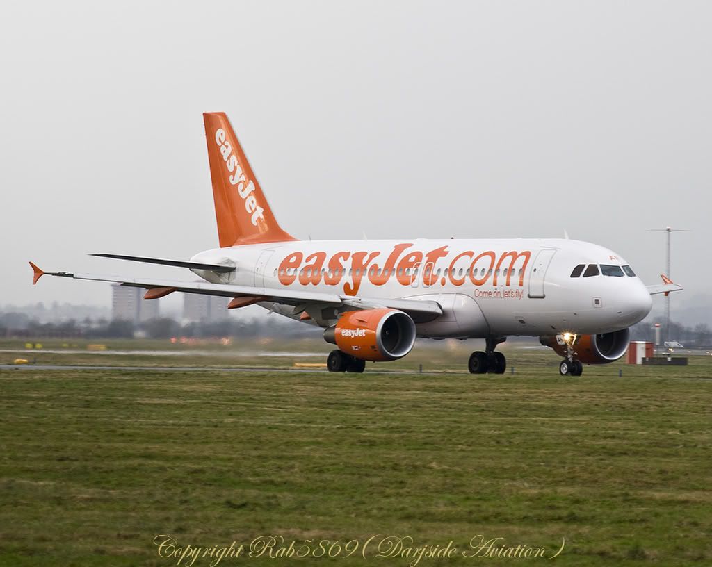 http://i216.photobucket.com/albums/cc86/spotter_05/EGPF-%2012-12-07/easyjet-border.jpg
