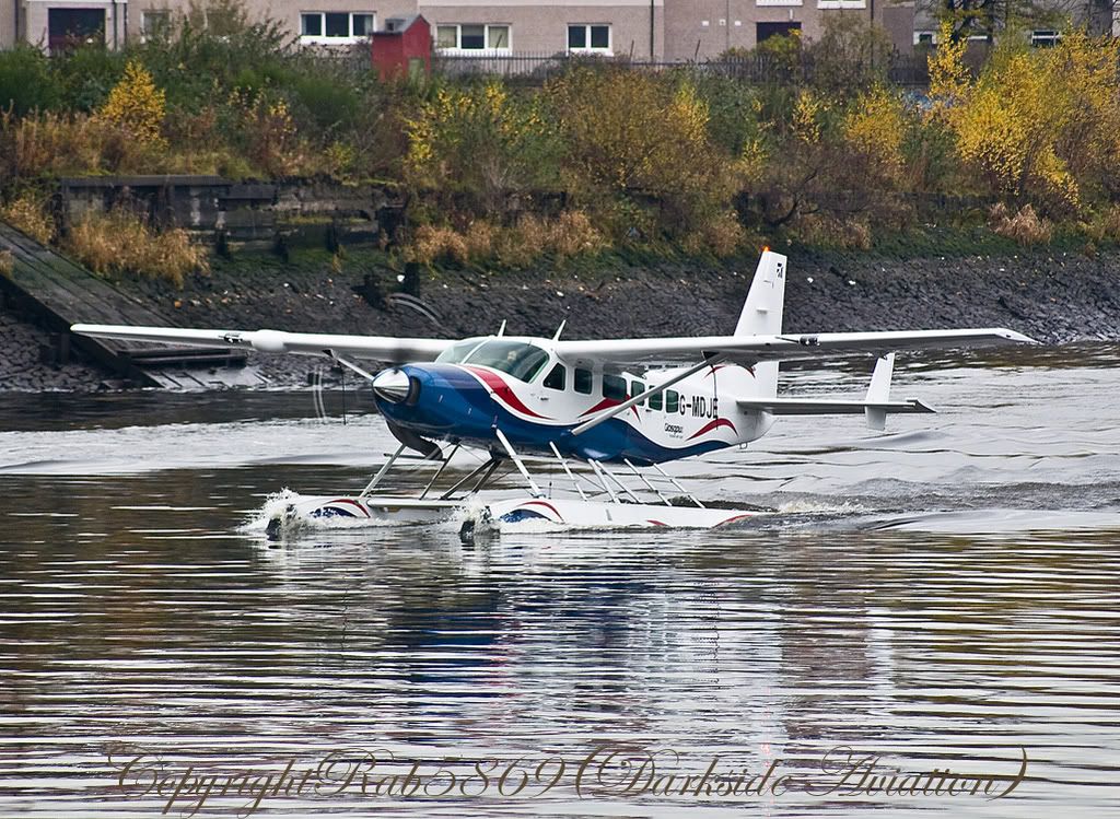 http://i216.photobucket.com/albums/cc86/spotter_05/EGPF-Helipad%2018-11-07/float1-border.jpg