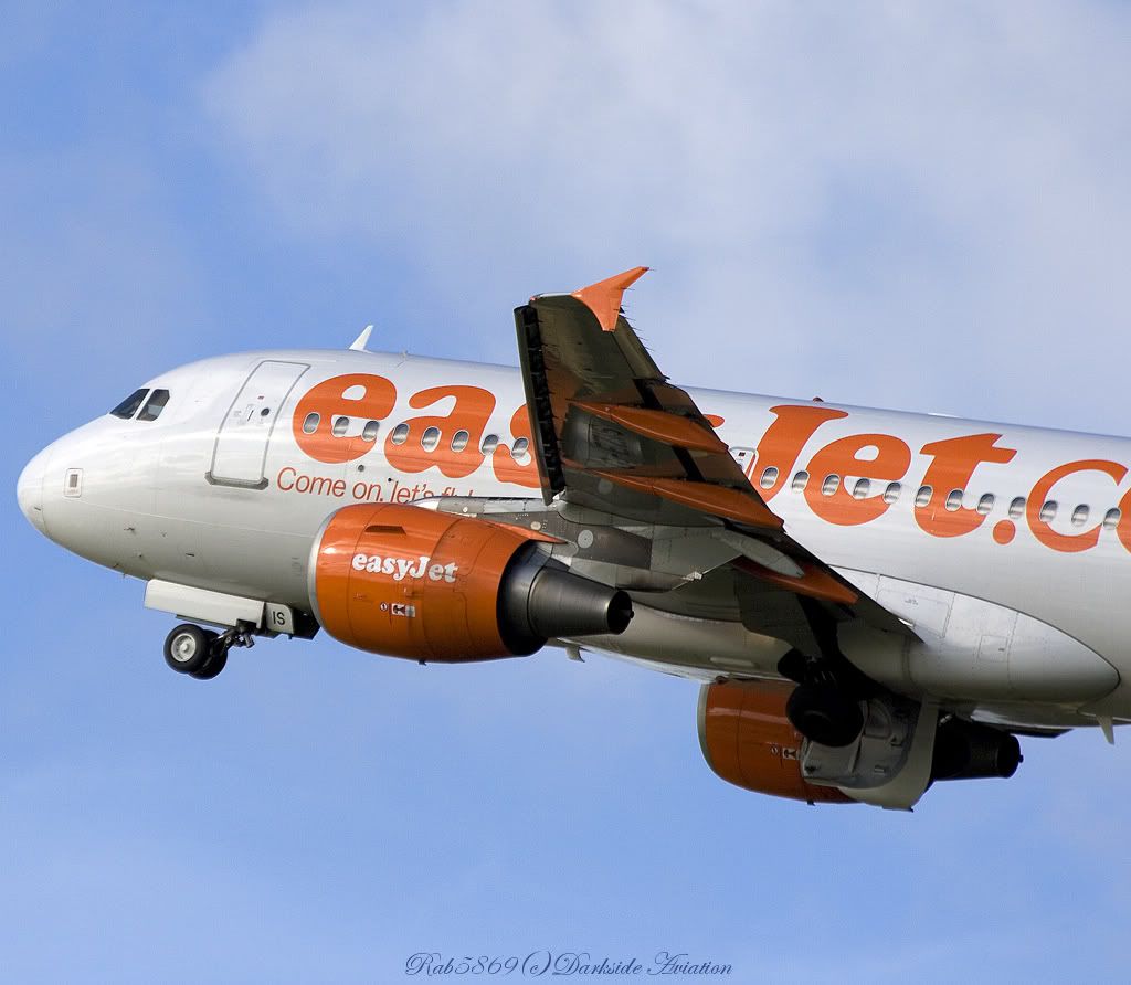http://i216.photobucket.com/albums/cc86/spotter_05/EGPH%2003-09-08/easyjetg-ezis-border.jpg