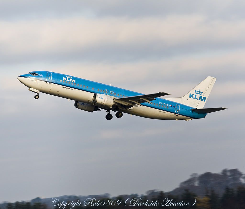 http://i216.photobucket.com/albums/cc86/spotter_05/EGPH%2016-12-07/klm-border.jpg