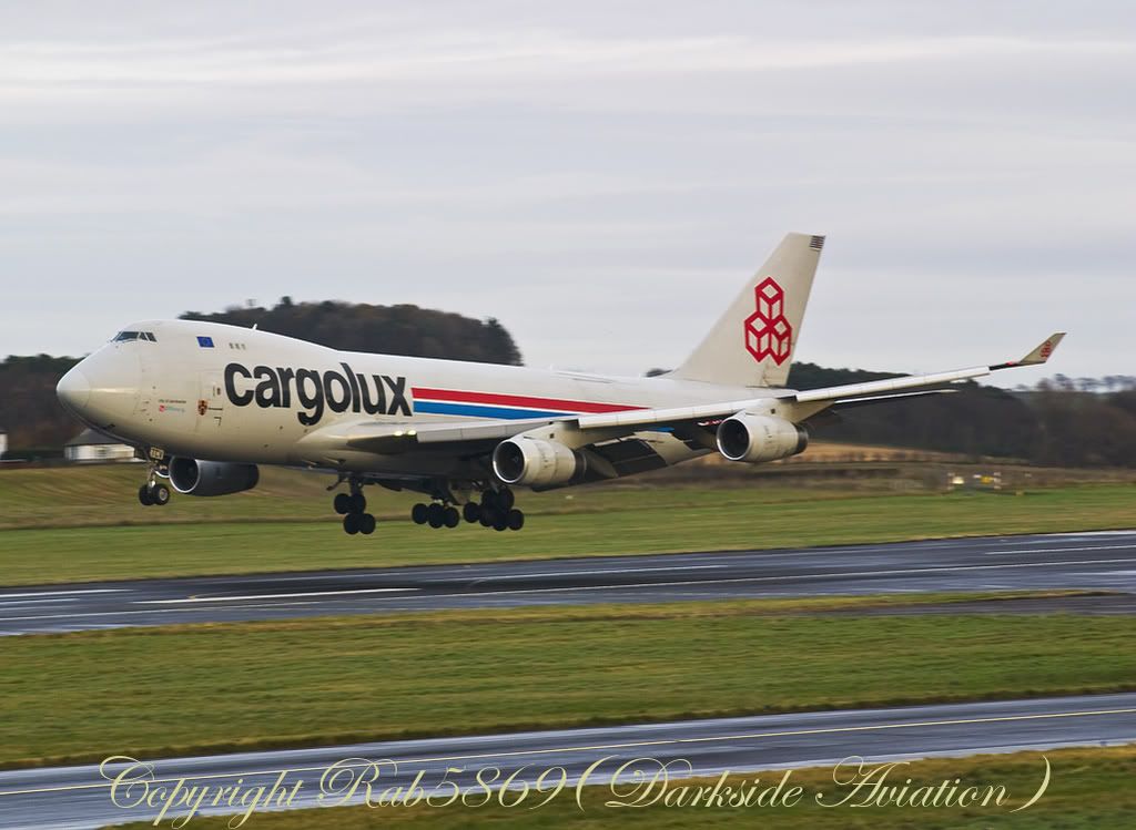 http://i216.photobucket.com/albums/cc86/spotter_05/EGPK%2025-11-07/cargo1-border.jpg