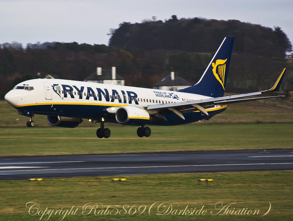 http://i216.photobucket.com/albums/cc86/spotter_05/EGPK%2025-11-07/ryanair1-border.jpg