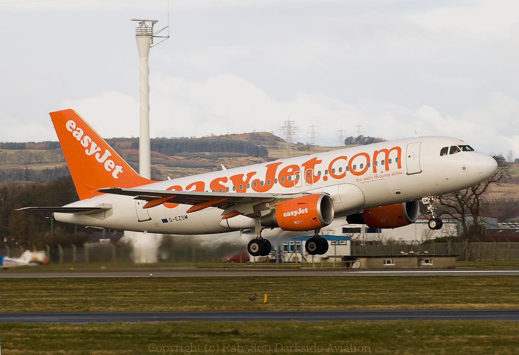 http://i216.photobucket.com/albums/cc86/spotter_05/easyjet2-border.jpg