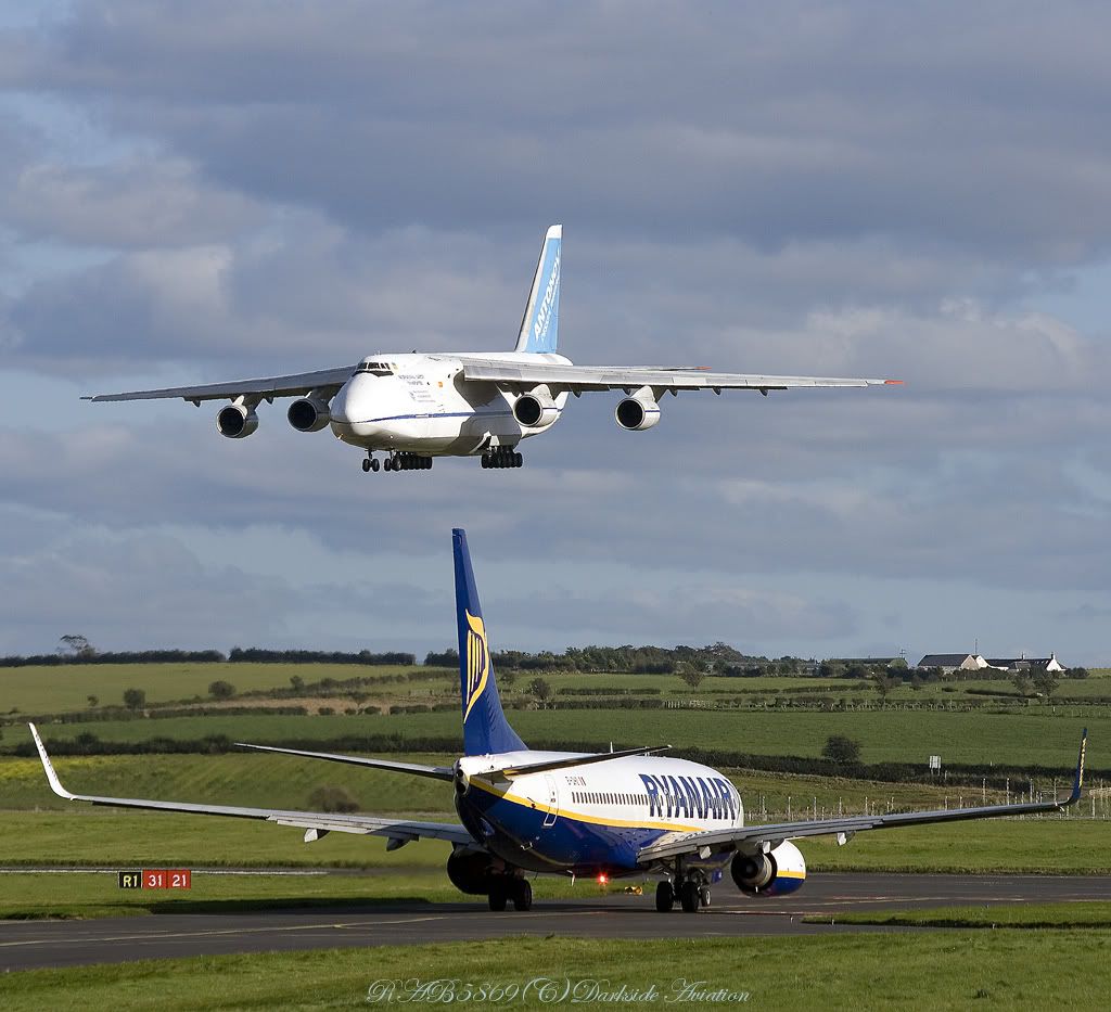 http://i216.photobucket.com/albums/cc86/spotter_05/egpk%2005-10-08/antonov1243-border.jpg