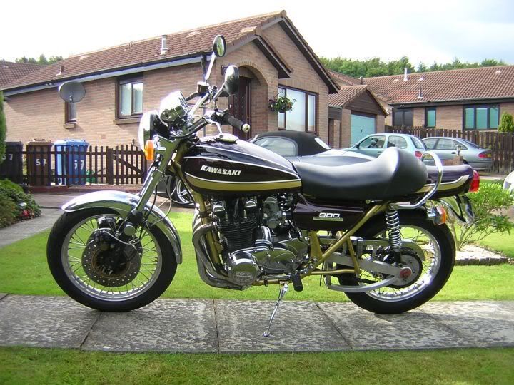kawasaki 900 similitude