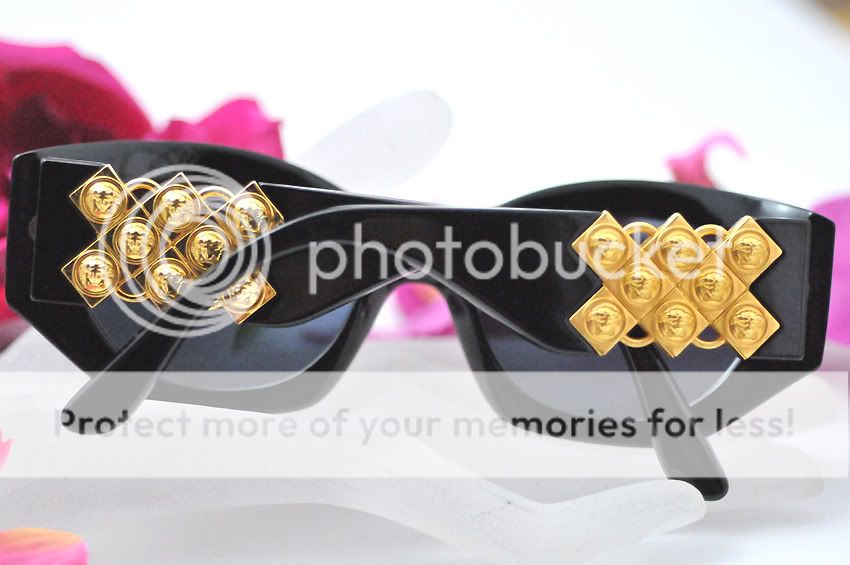 Vintage GIANNI VERSACE MOD 420 black gold medusa sunglasses ** FREE 