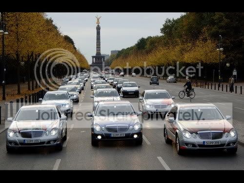 2006-Mercedes-Benz-E-Class-Paris-To.jpg