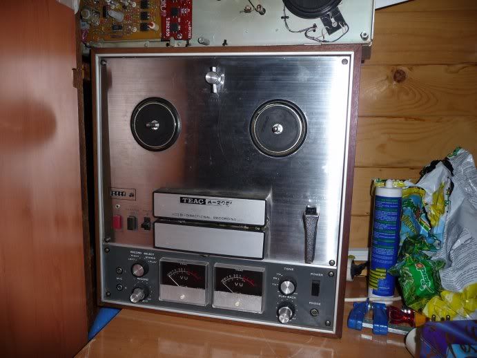 teac2050_1.jpg